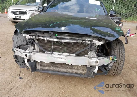 2016 Mercedes-Benz C 300 4Matic/Luxury 4Matic/Sport 4Matic z USA, uszkodzony, nr VIN 55SWF4KB6GU172347